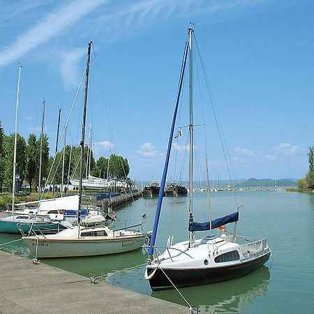 Legkondicionalt, Erkelyes Szoba, Privat Fuerdovel A Balatonon Kőröshegy المظهر الخارجي الصورة